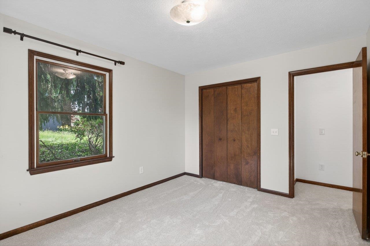 3373 LAKEWOOD DR