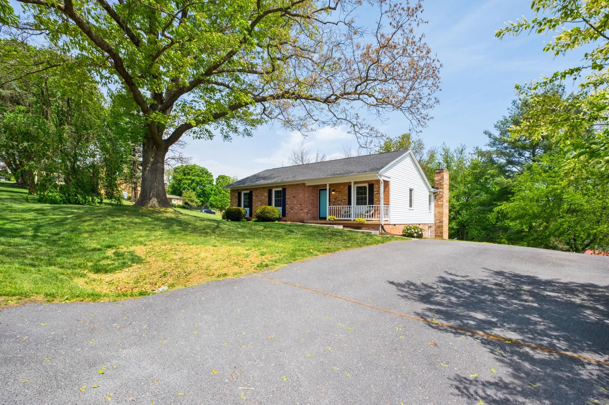 5530 GLADE VIEW DR