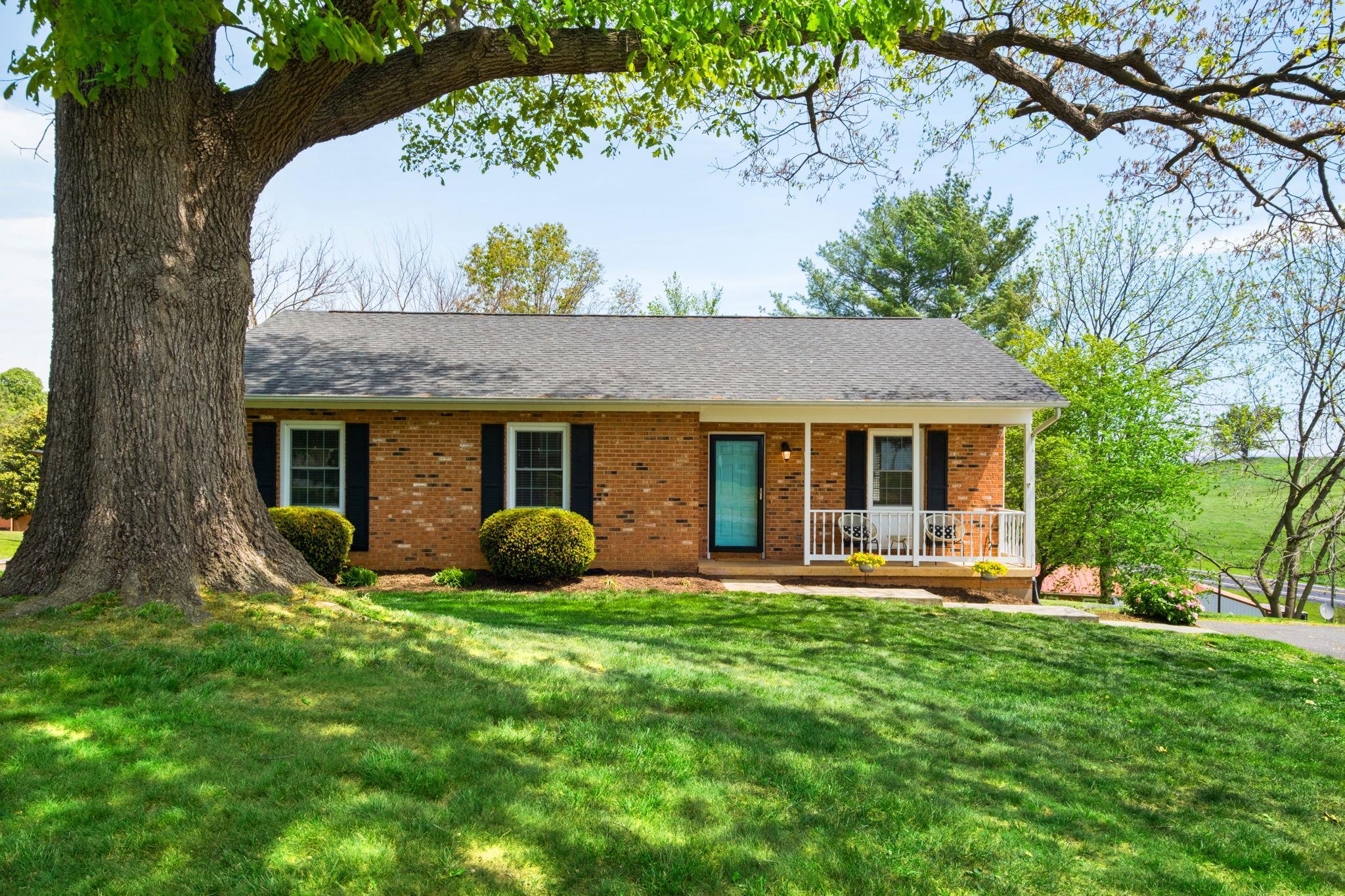 5530 GLADE VIEW DR