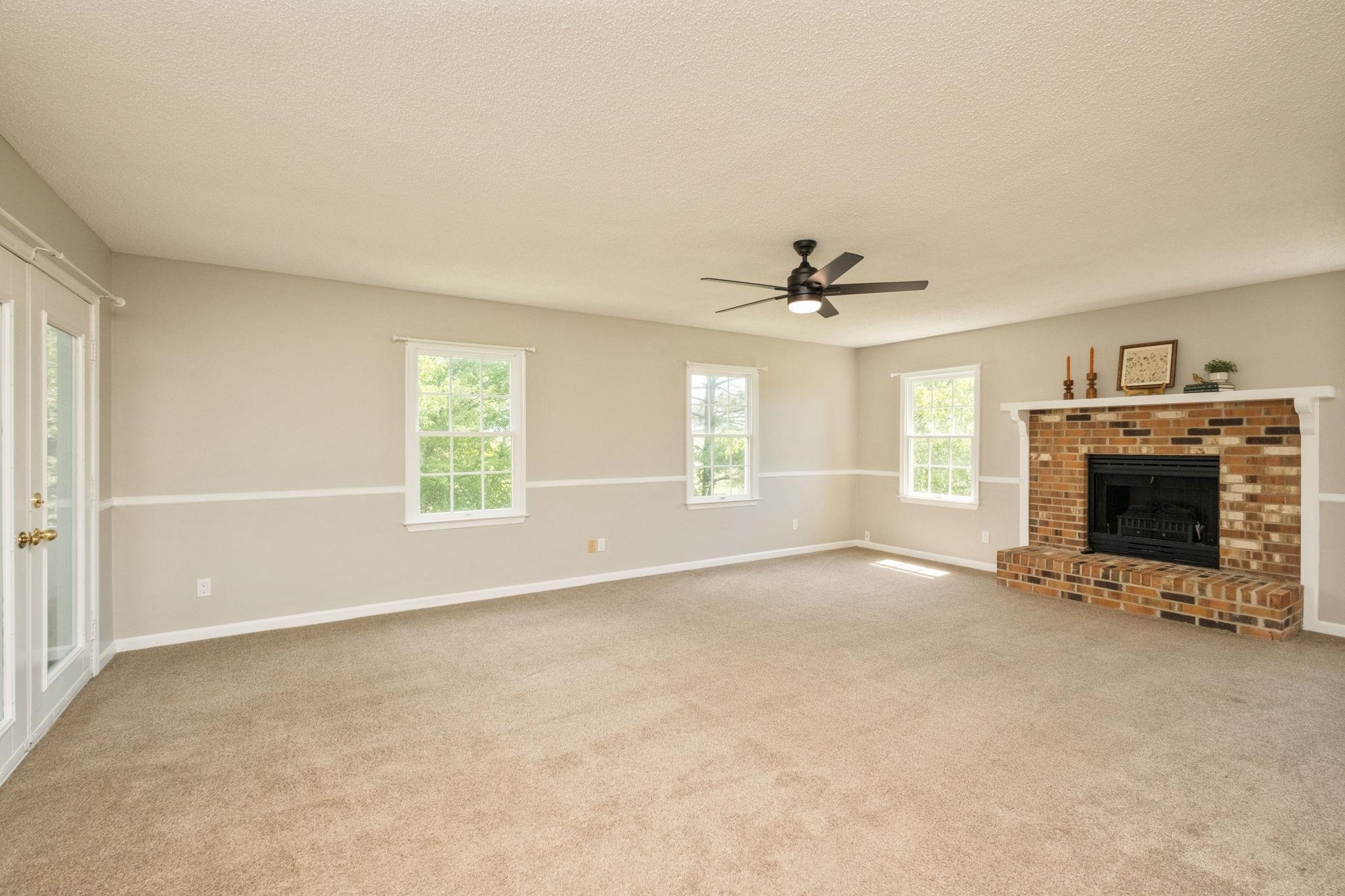 5530 GLADE VIEW DR