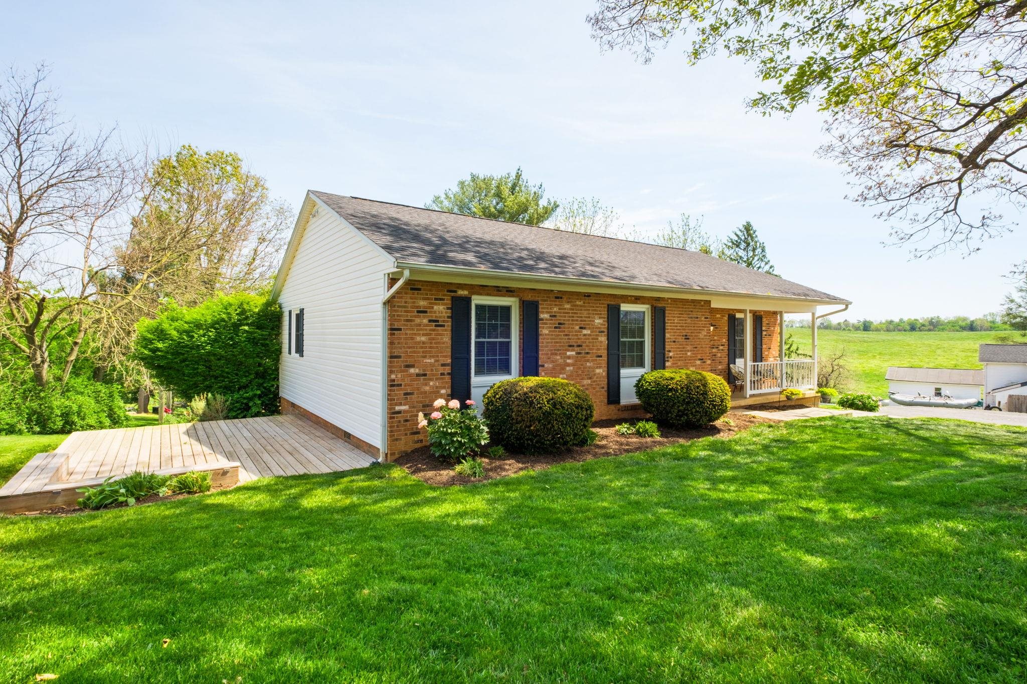 5530 GLADE VIEW DR