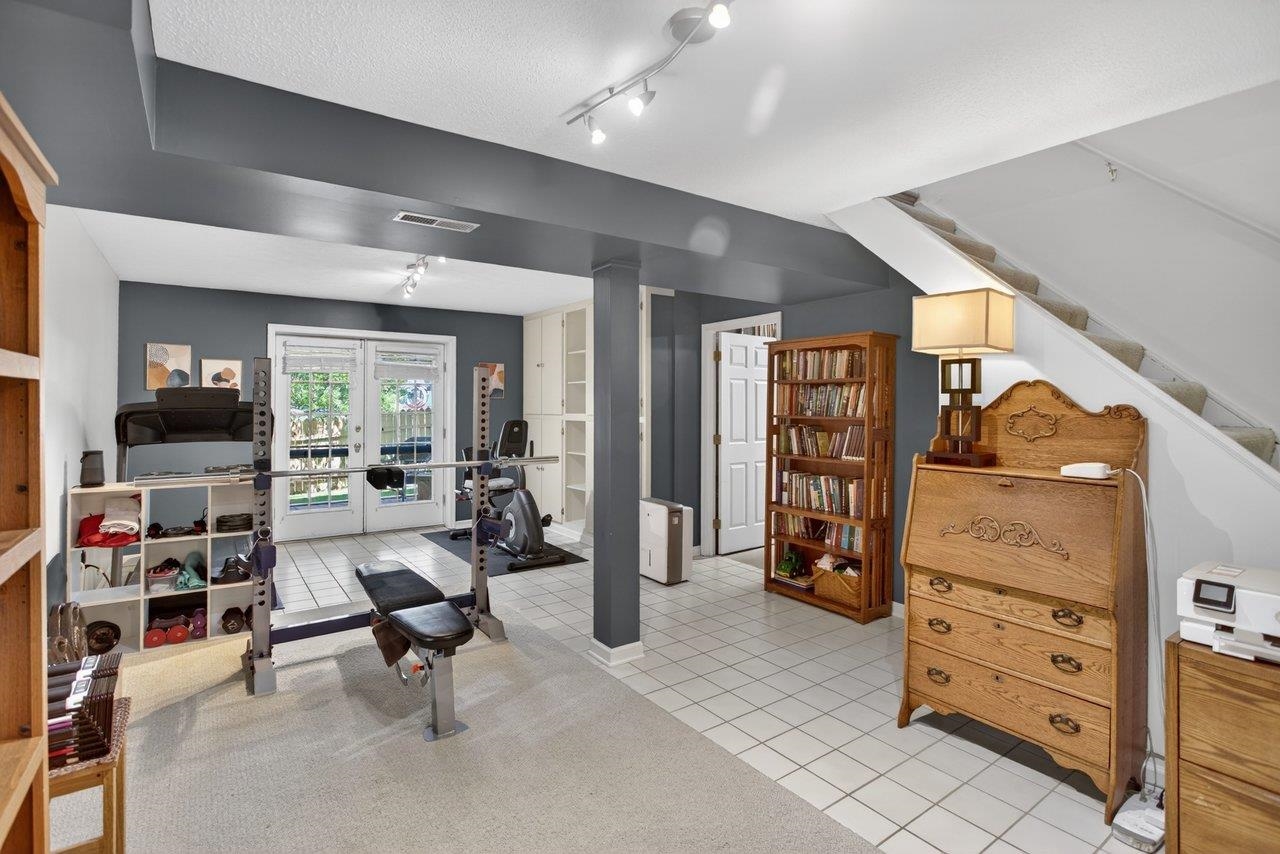 626 SUNRISE AVE