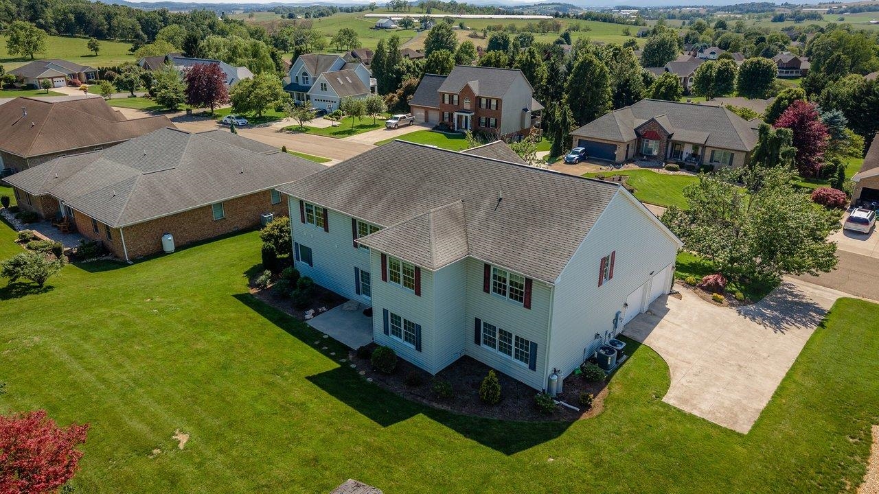 855 WILD CHERRY LN