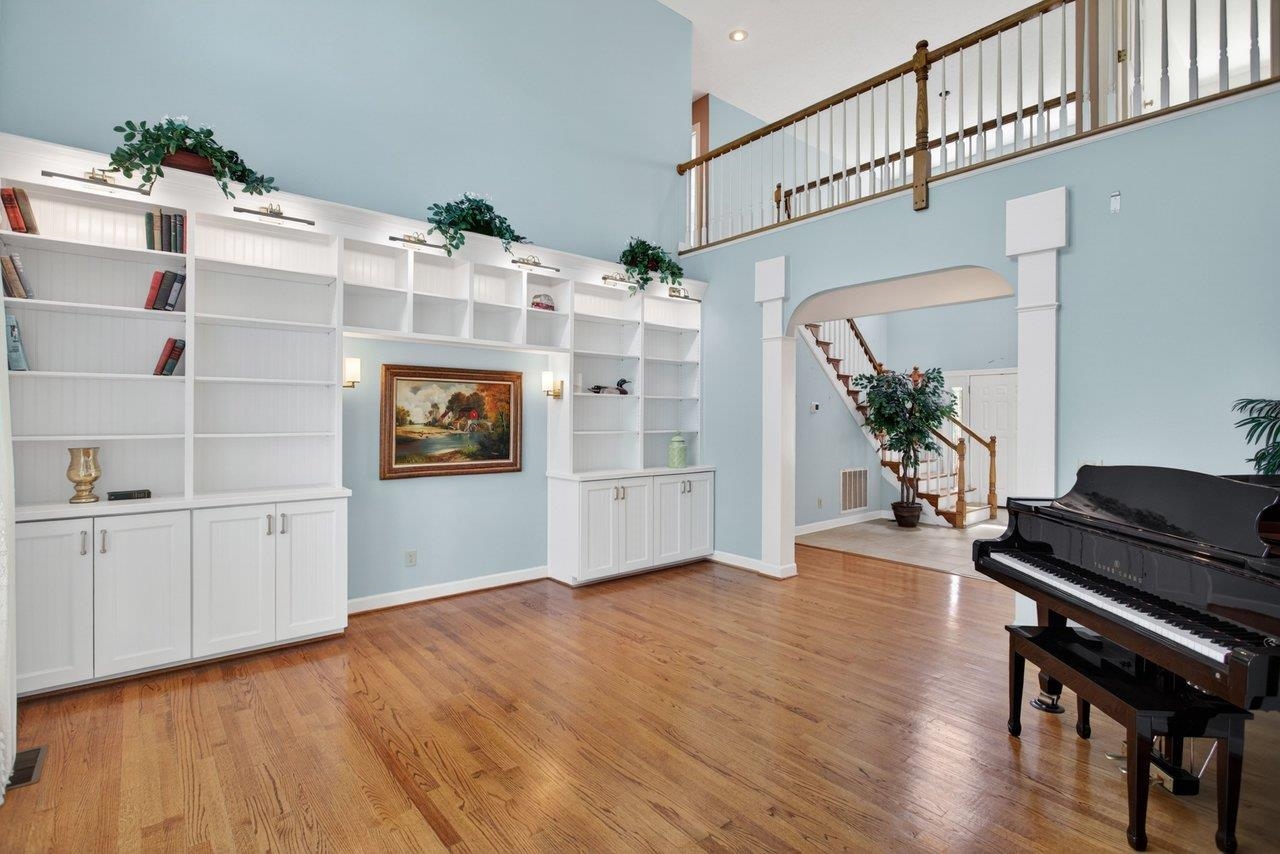 855 WILD CHERRY LN