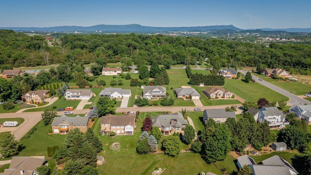 855 WILD CHERRY LN