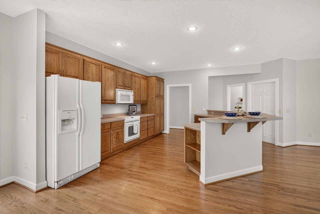 855 WILD CHERRY LN
