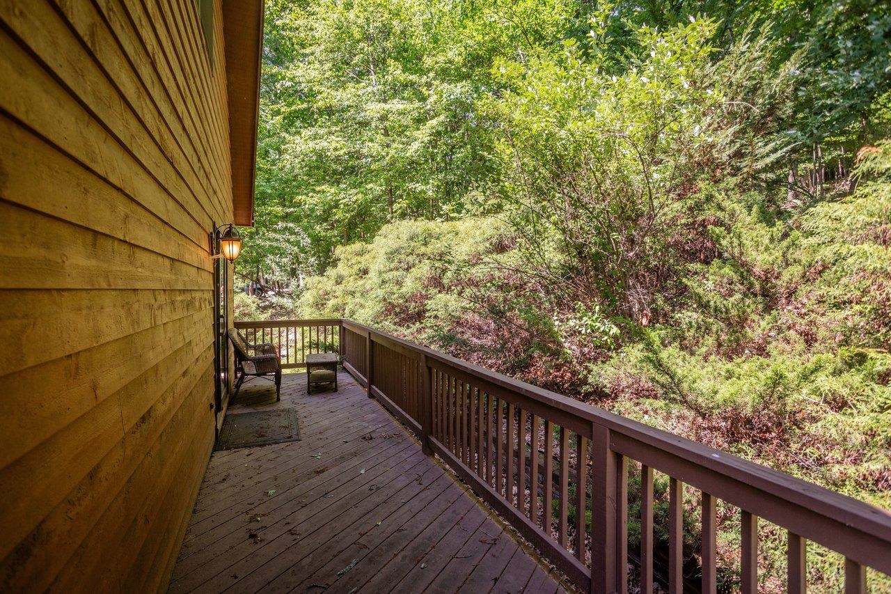 5109 TREVINO DR