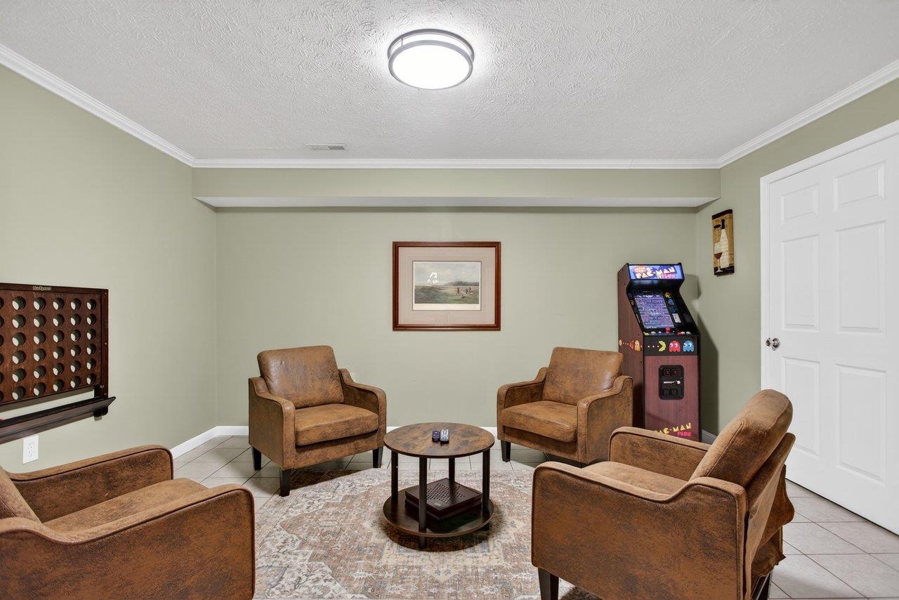 5109 TREVINO DR