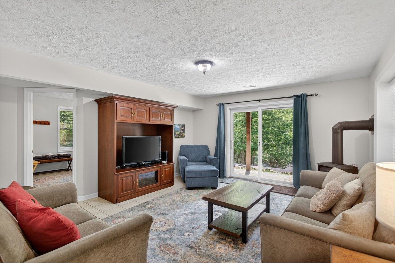5109 TREVINO DR