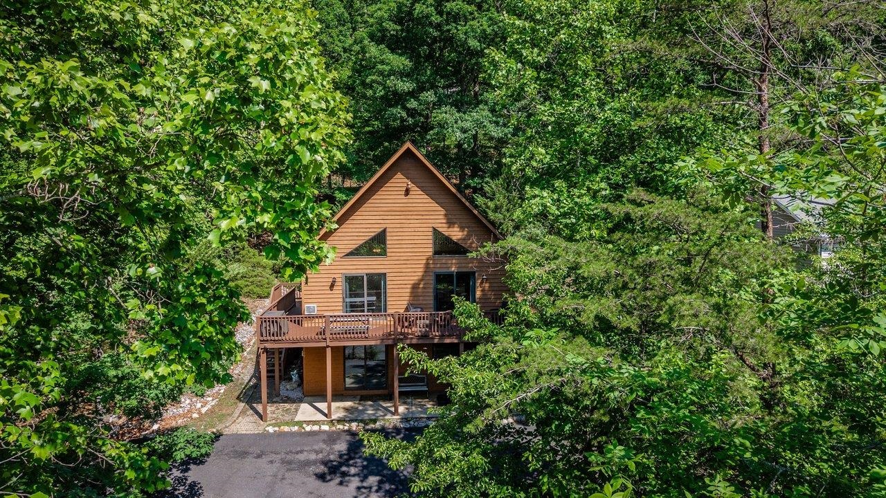 5109 TREVINO DR