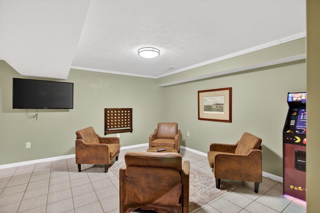 5109 TREVINO DR
