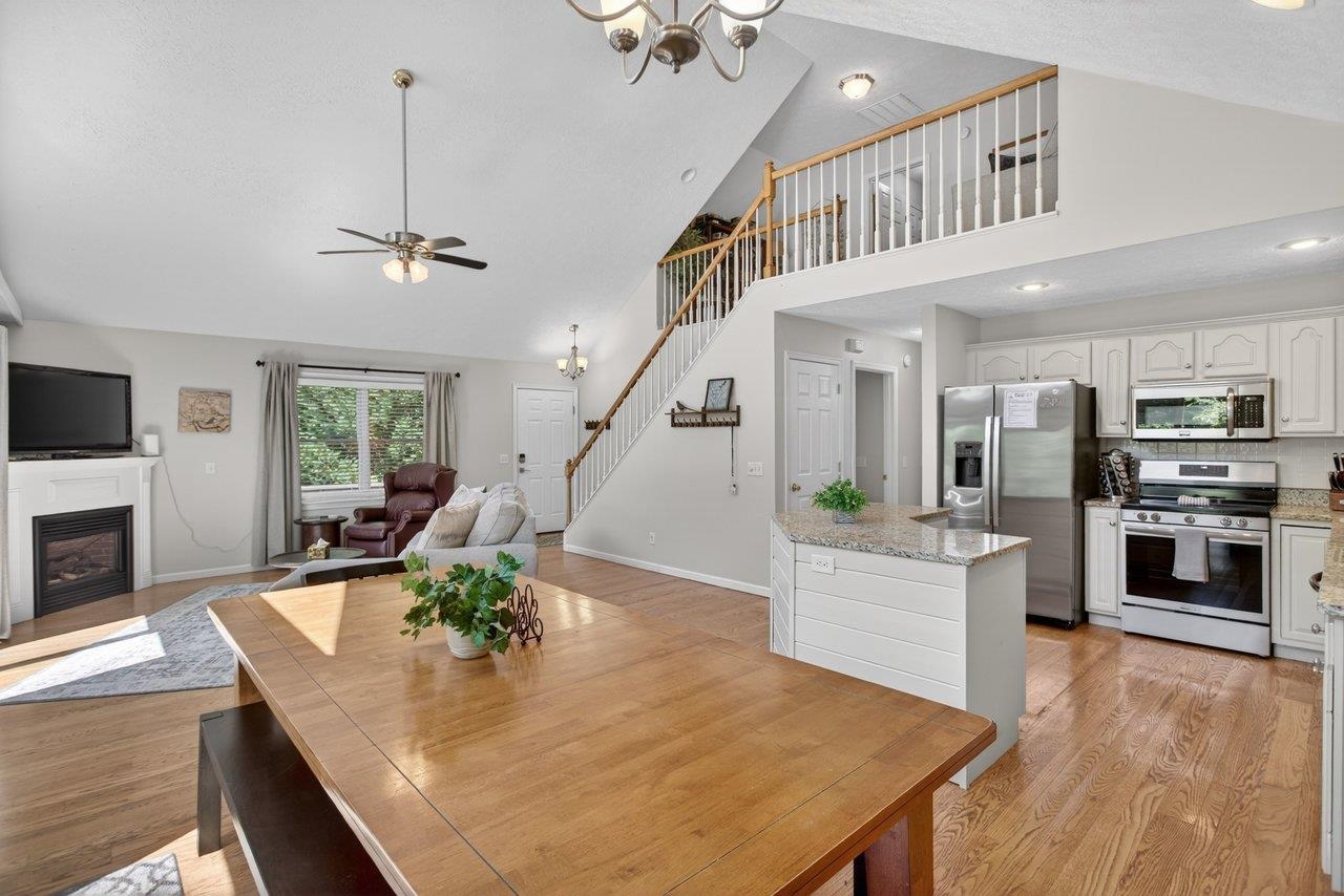 5109 TREVINO DR