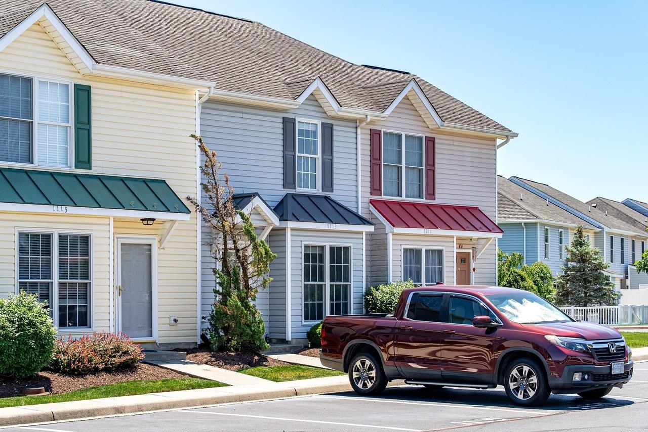 1113 PAUL REVERE CT