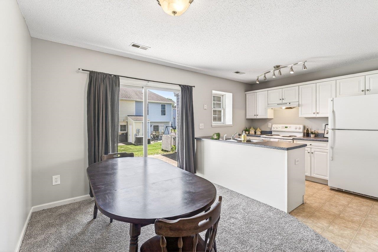 1113 PAUL REVERE CT