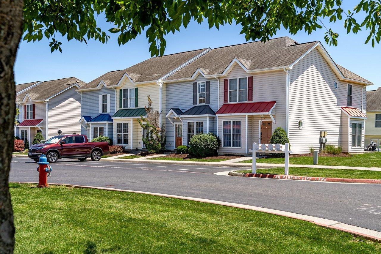 1113 PAUL REVERE CT