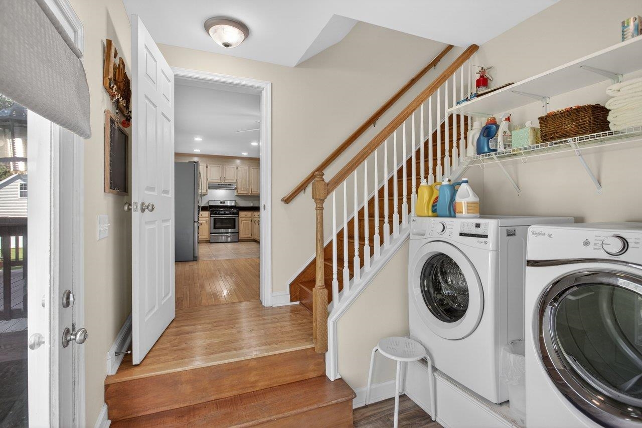 215 FOREST DR