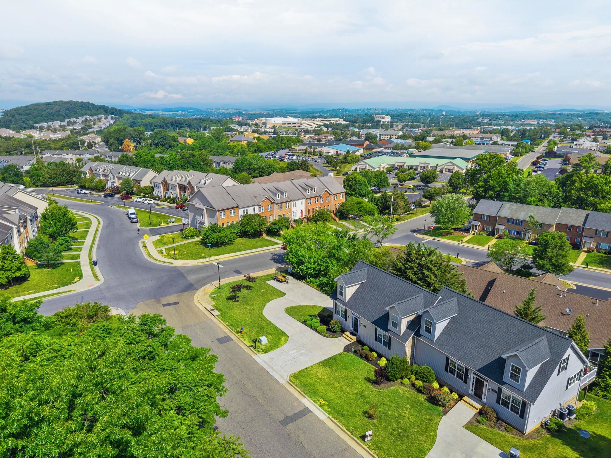 327 BLUE STONE HILLS DR