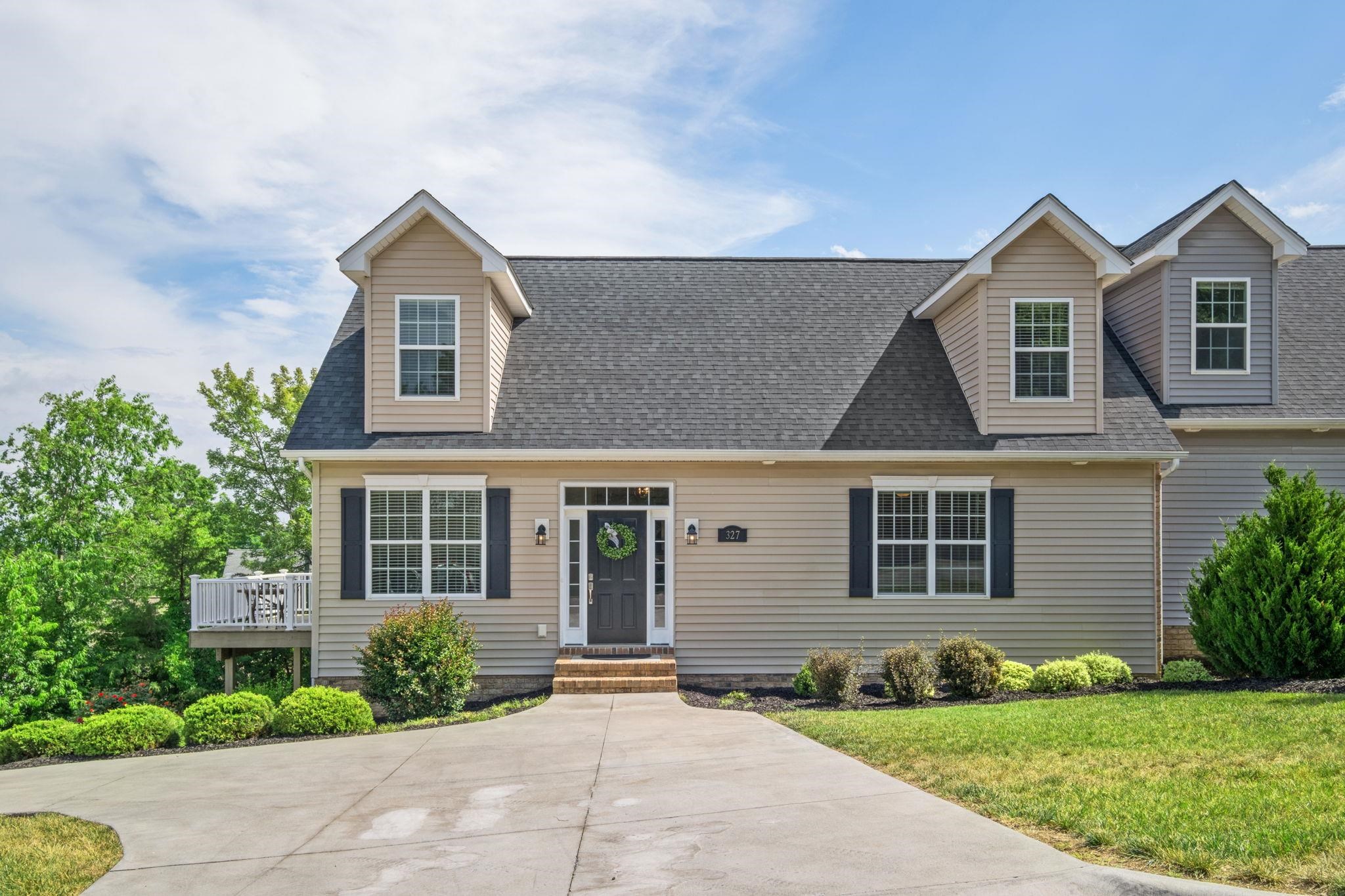327 BLUE STONE HILLS DR