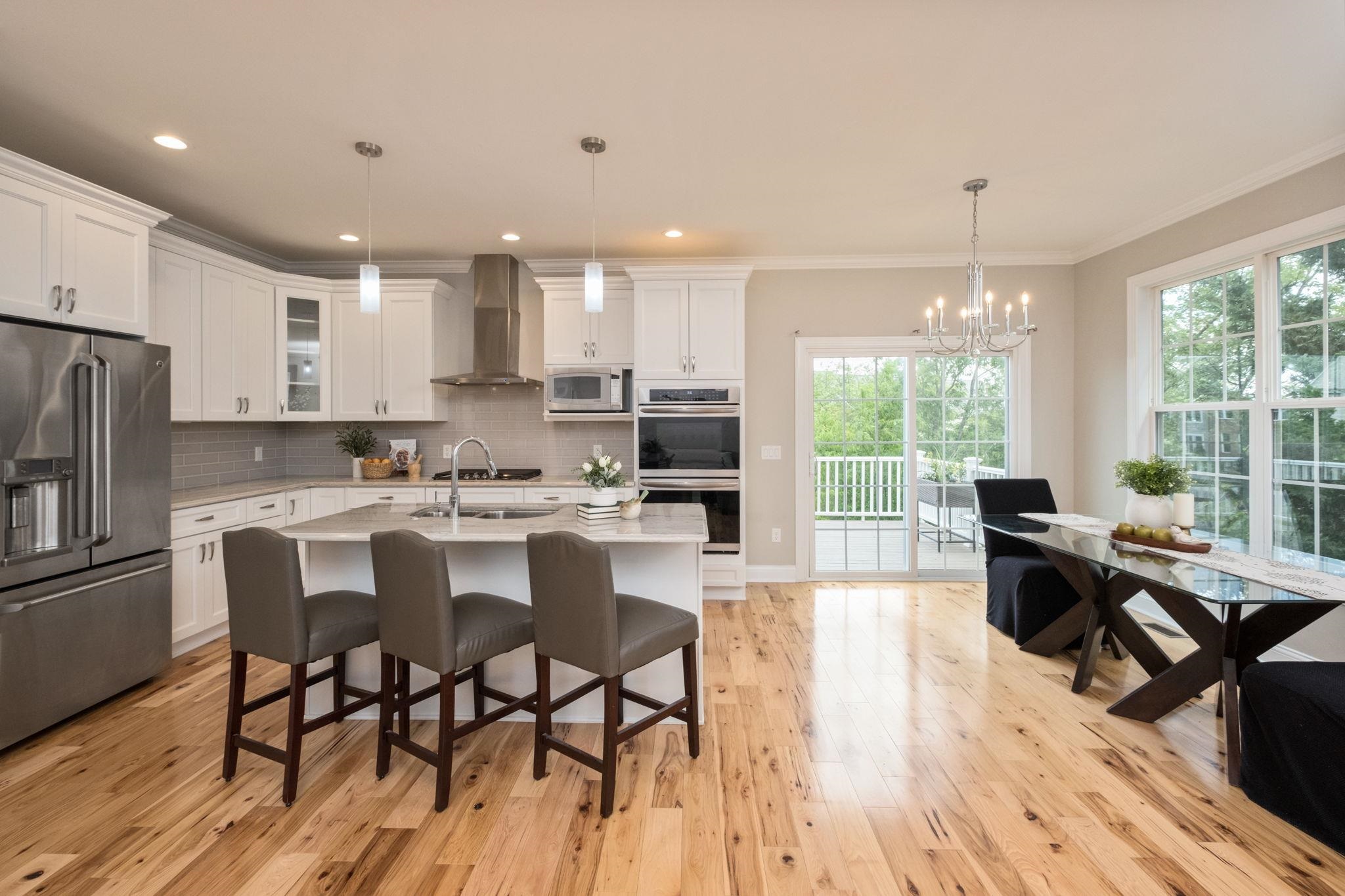 327 BLUE STONE HILLS DR