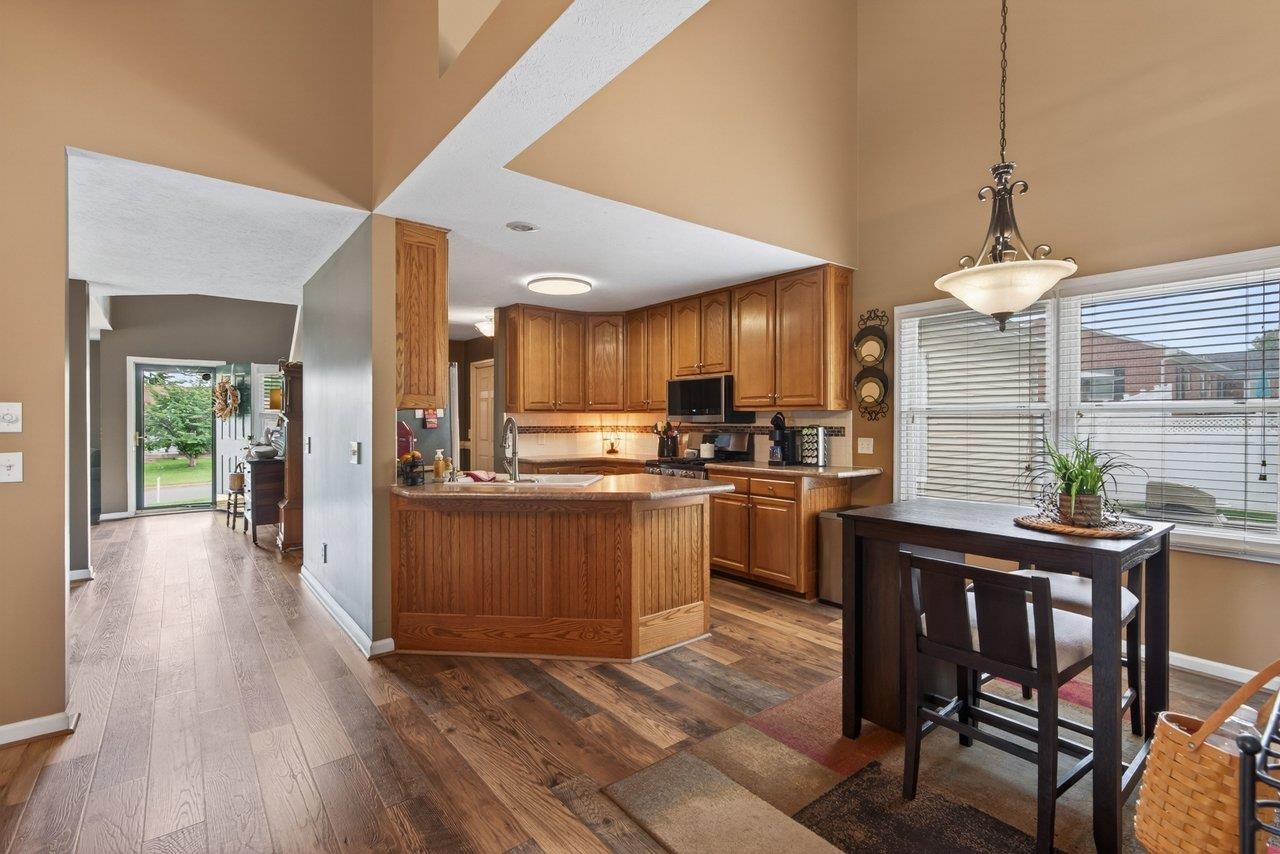 3345 REDBUD LN