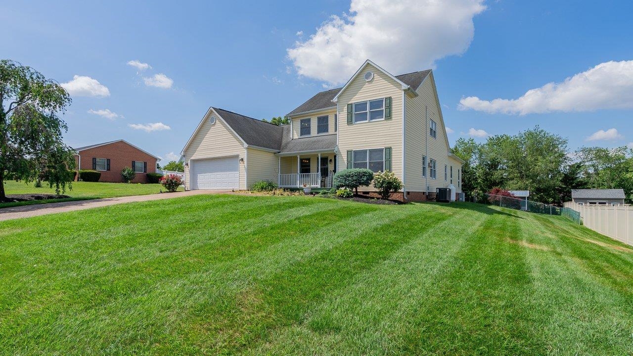 3345 REDBUD LN