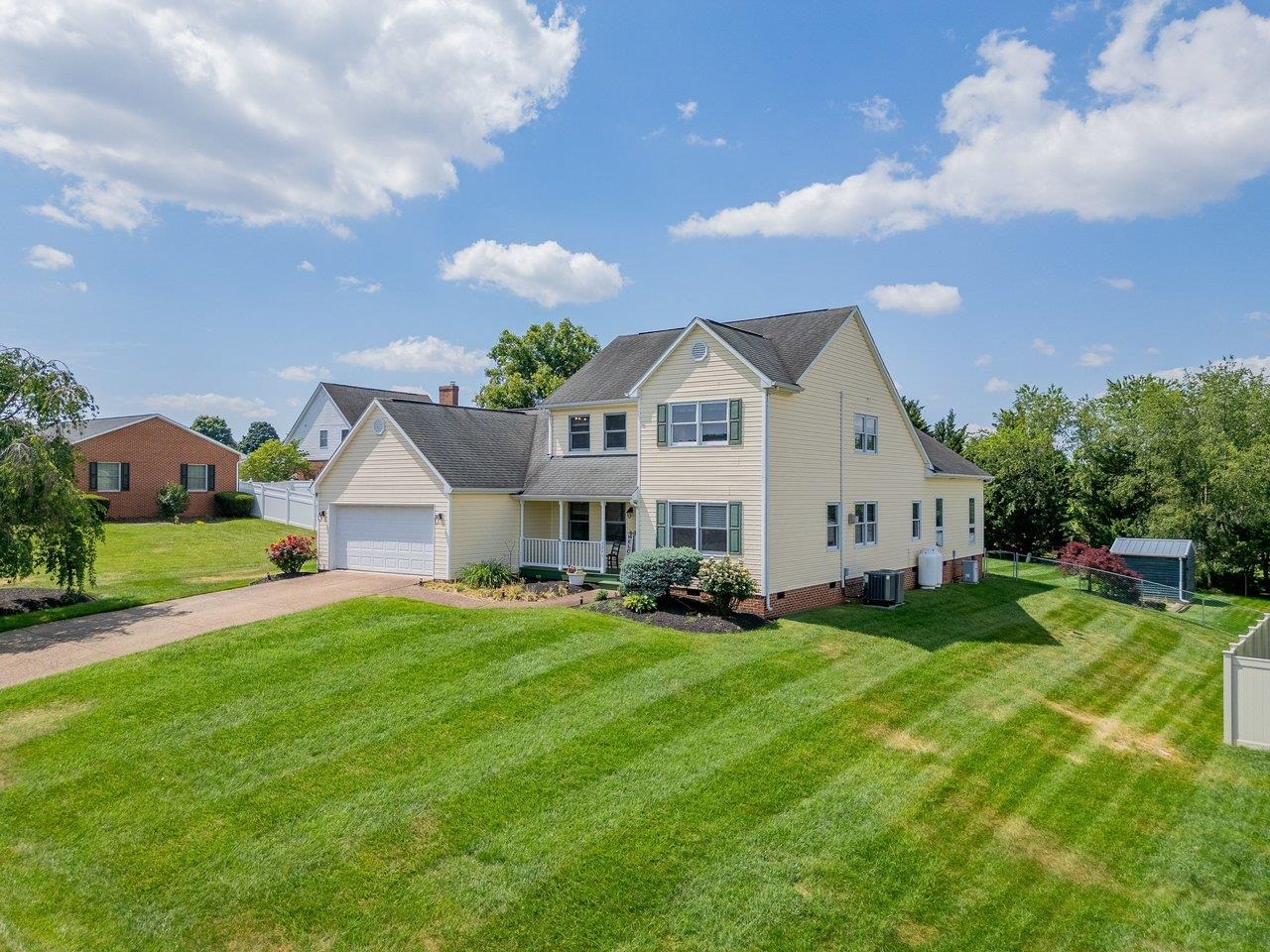 3345 REDBUD LN