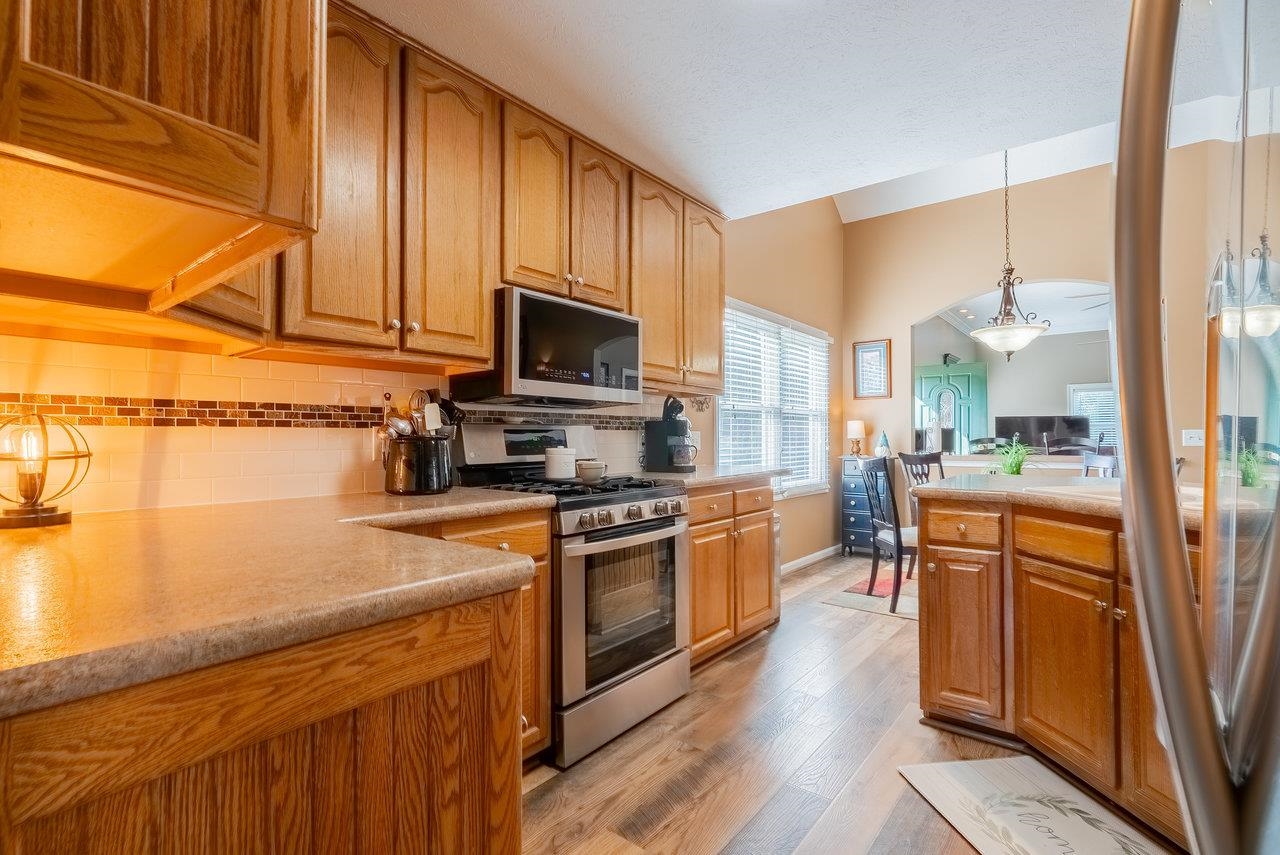 3345 REDBUD LN