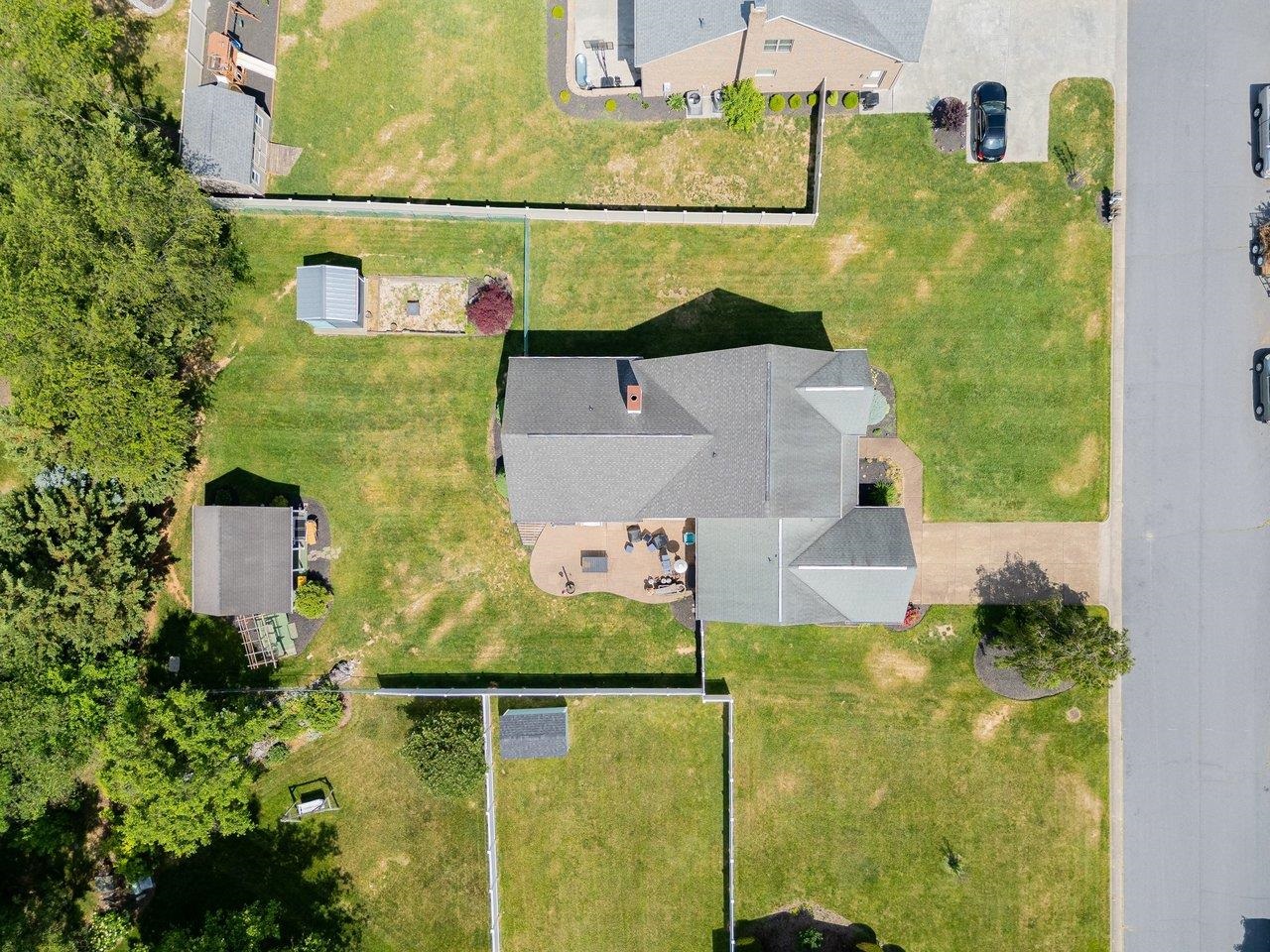 3345 REDBUD LN
