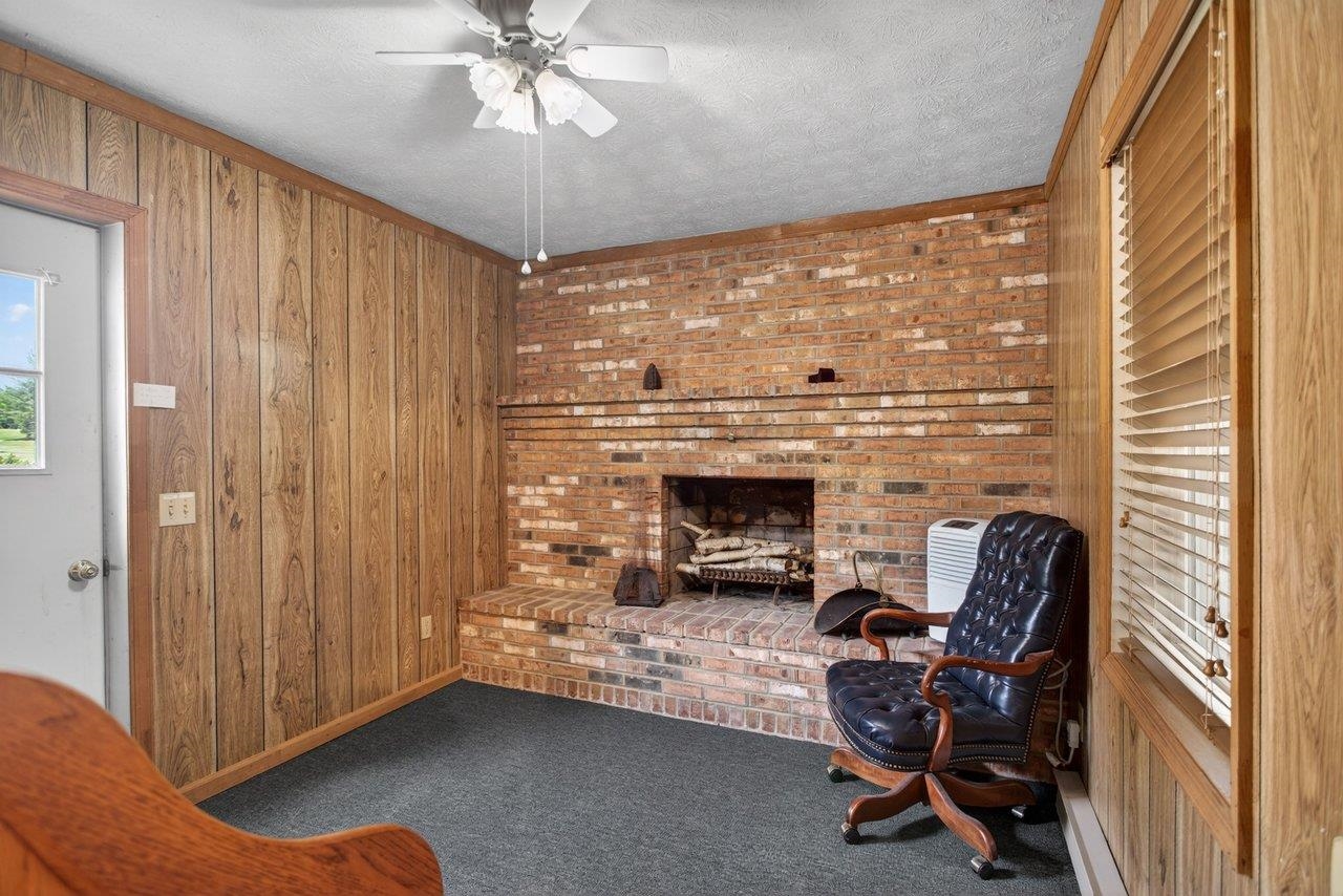 1665 MASSANETTA SPRINGS RD