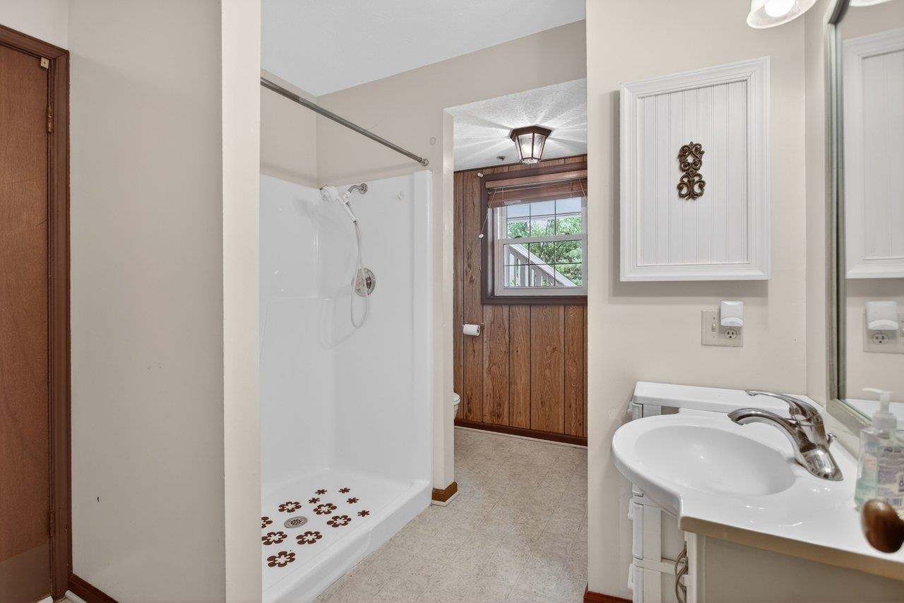 1665 MASSANETTA SPRINGS RD
