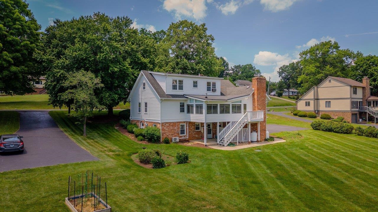 1665 MASSANETTA SPRINGS RD