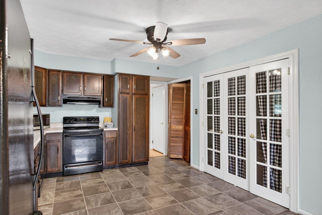 1665 MASSANETTA SPRINGS RD