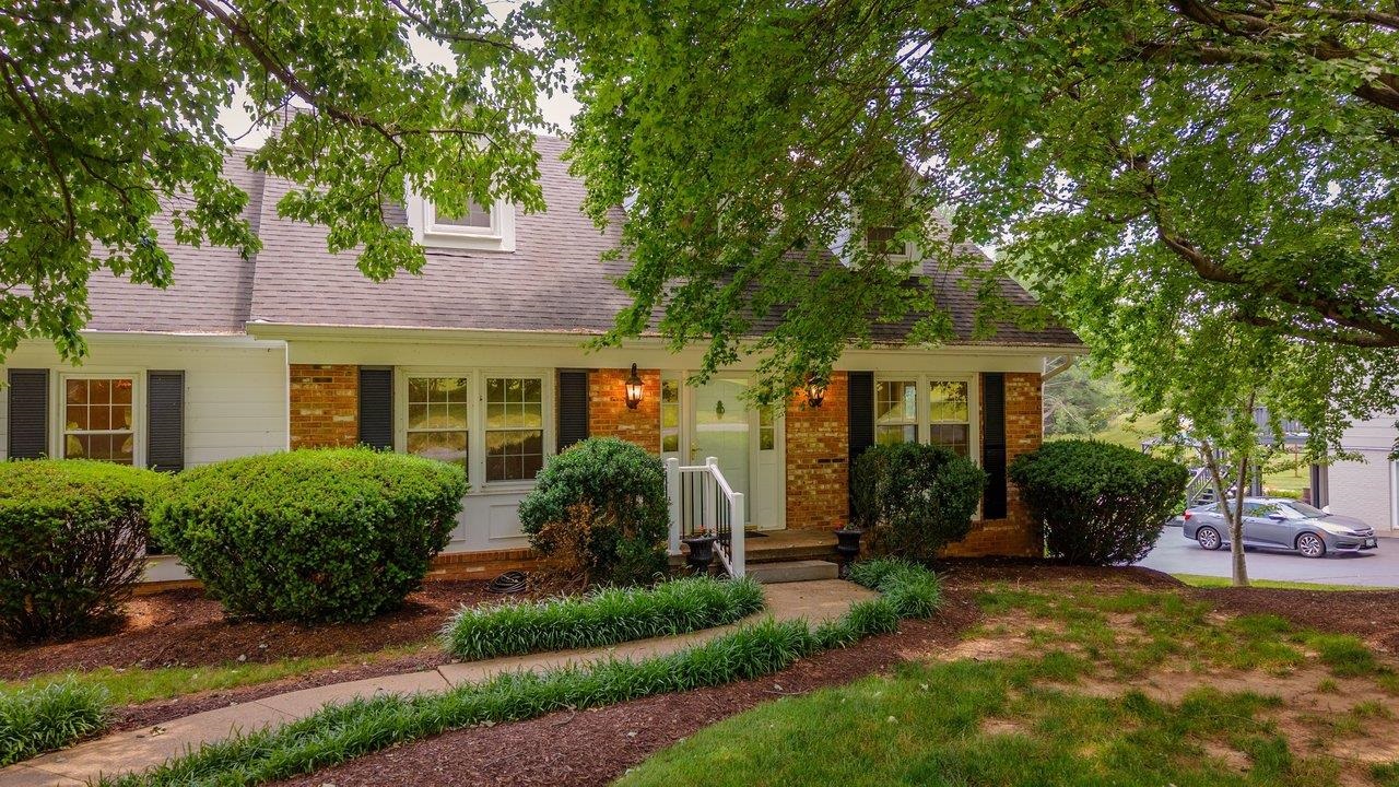 1665 MASSANETTA SPRINGS RD