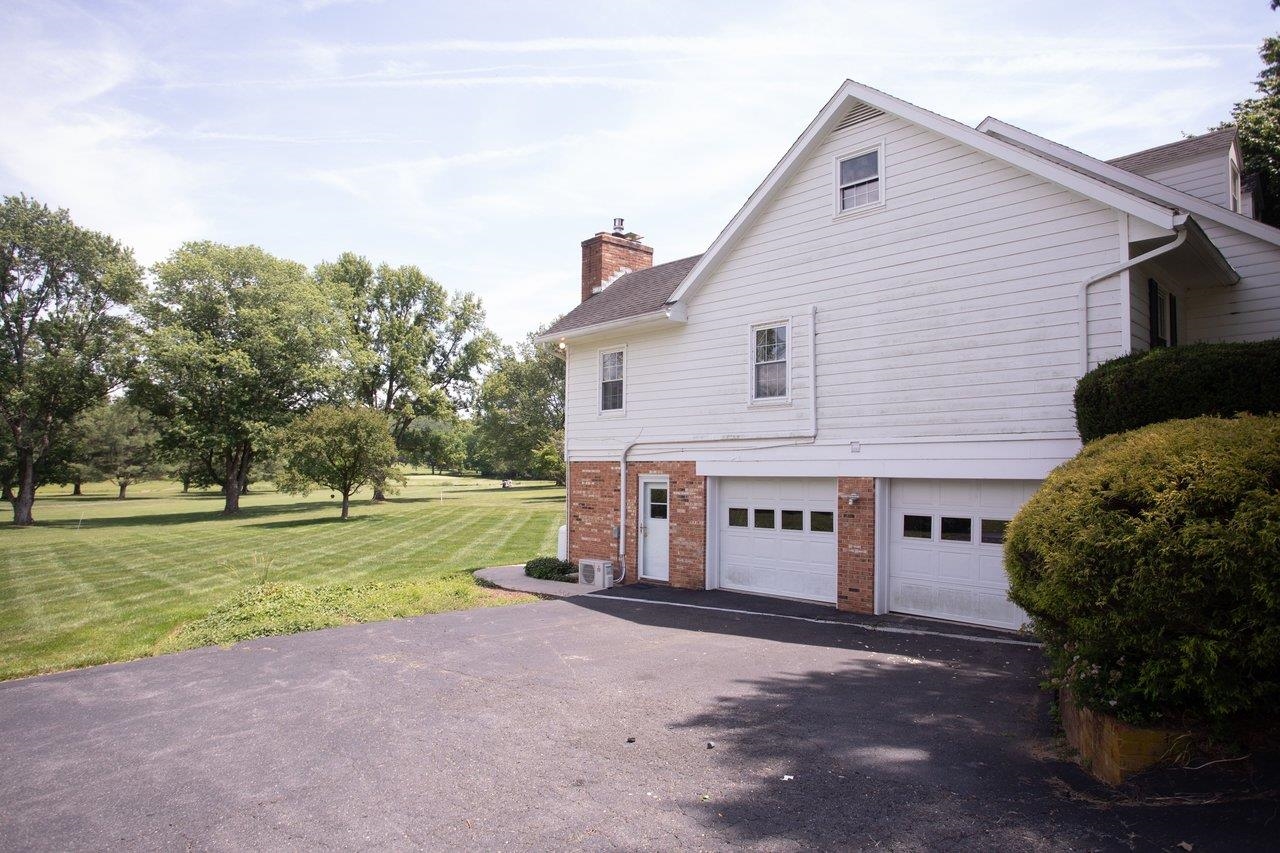 1665 MASSANETTA SPRINGS RD