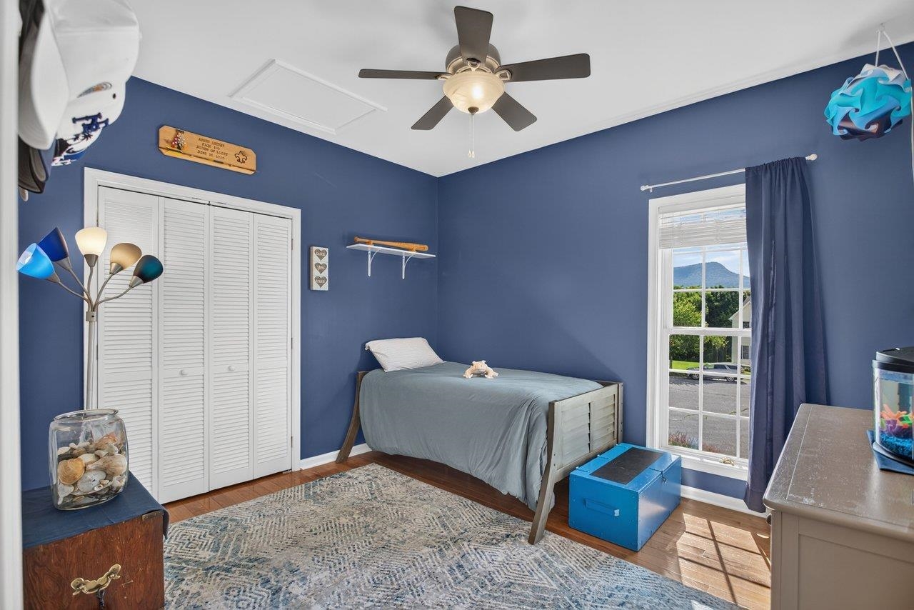 120 DAVID CIR