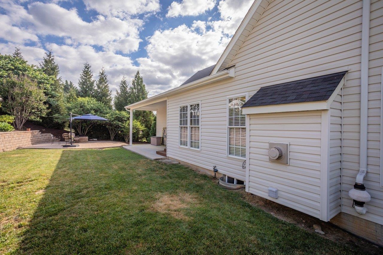 120 DAVID CIR