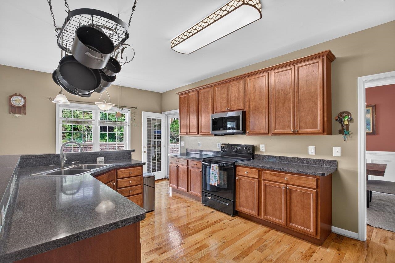 120 DAVID CIR