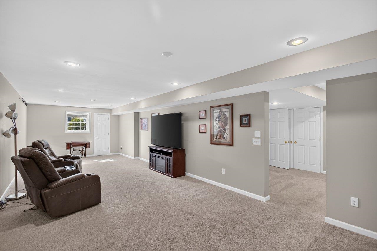 120 DAVID CIR
