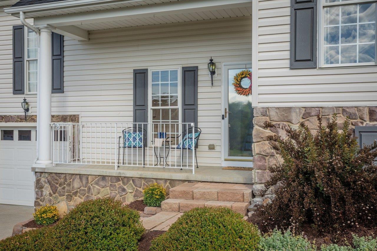 120 DAVID CIR