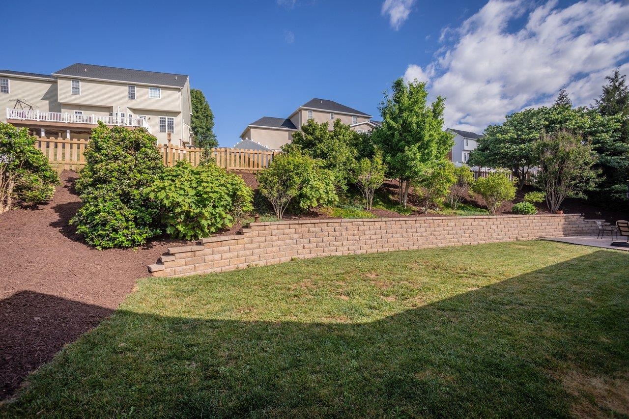 120 DAVID CIR