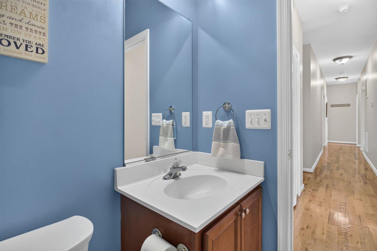 120 DAVID CIR