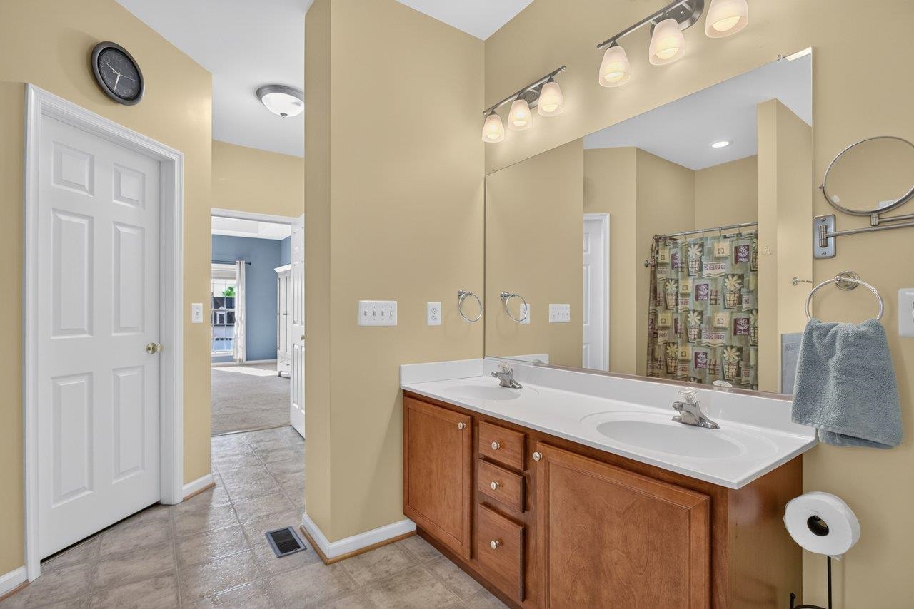 120 DAVID CIR