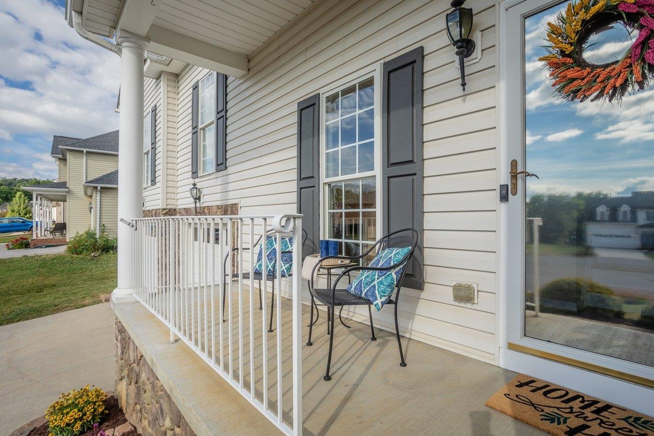 120 DAVID CIR