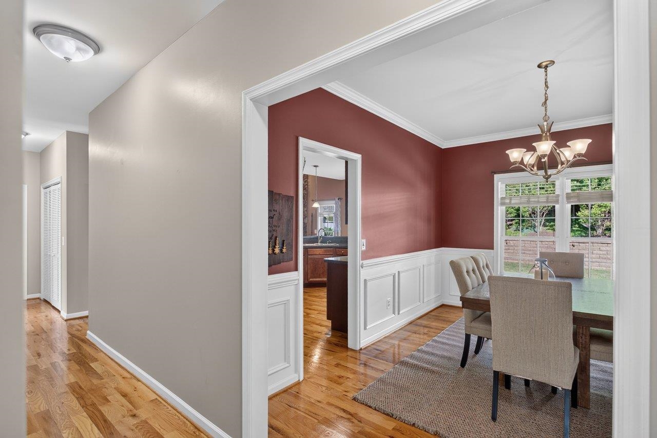 120 DAVID CIR