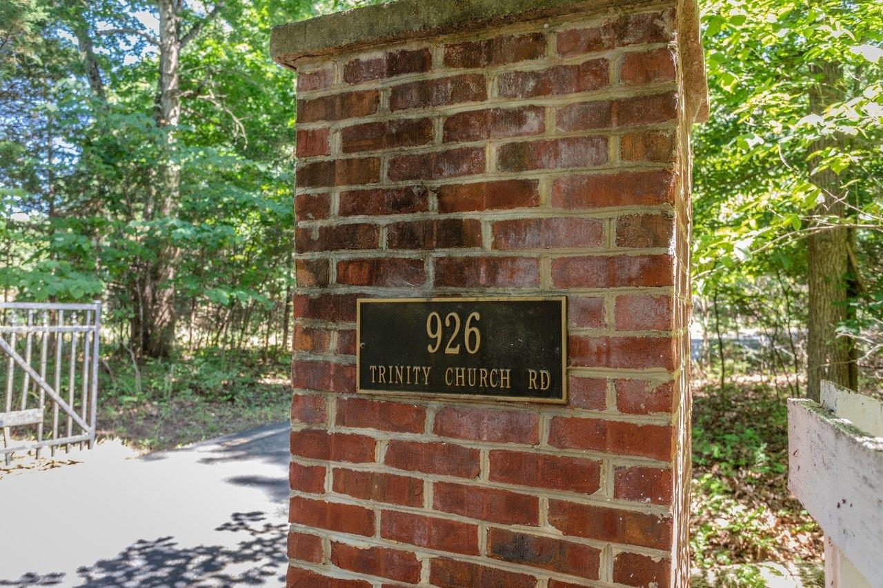 926 TRINITY CHURCH RD