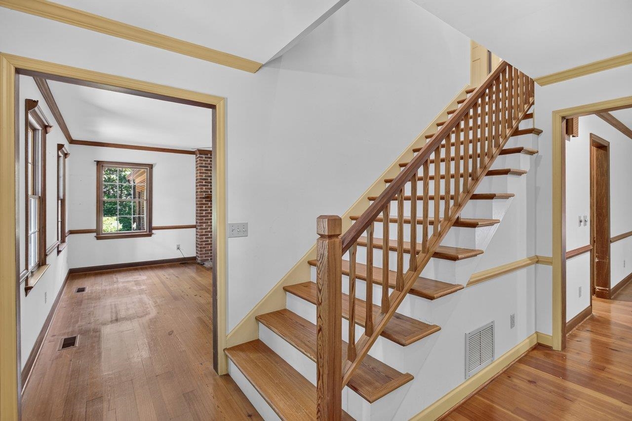 926 TRINITY CHURCH RD