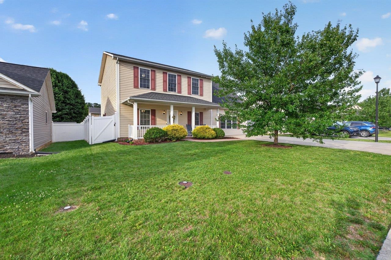 264 DYLAN CIR