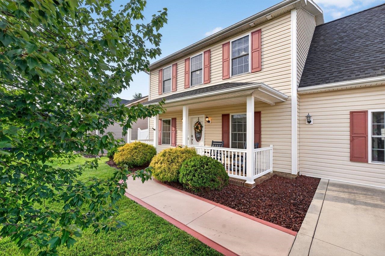 264 DYLAN CIR