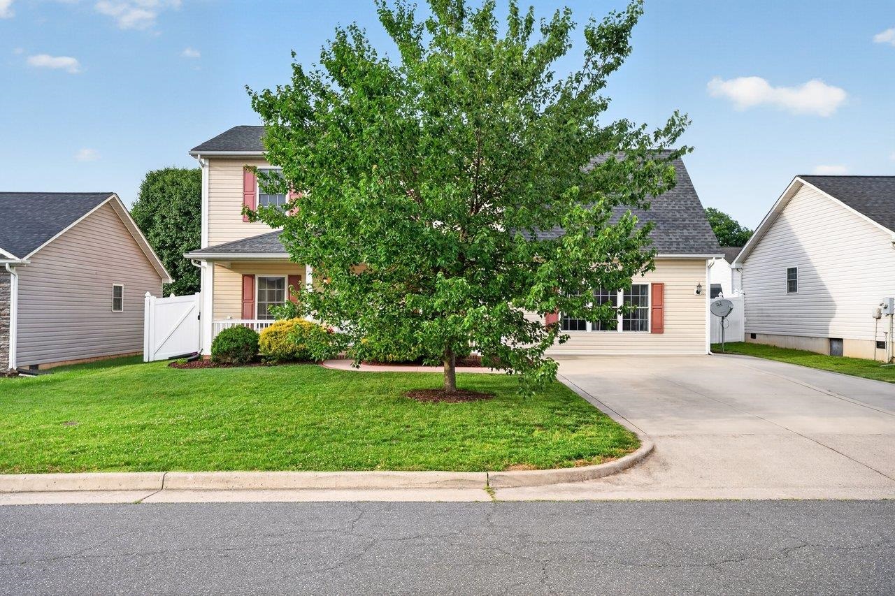 264 DYLAN CIR