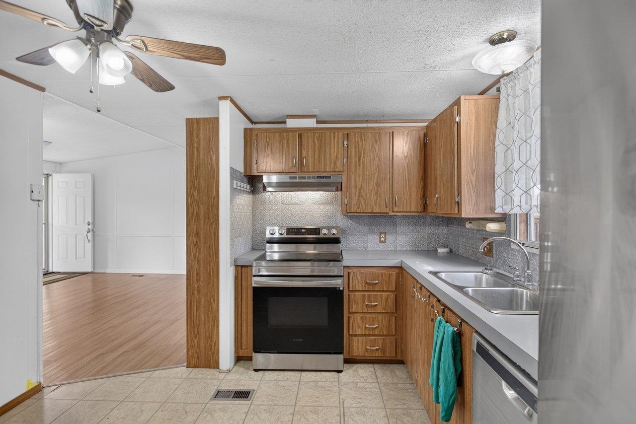 1859 QUICKSBURG RD